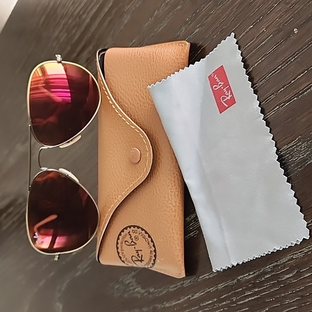 AUTHENTIC RAY BAN SUNGLASSES